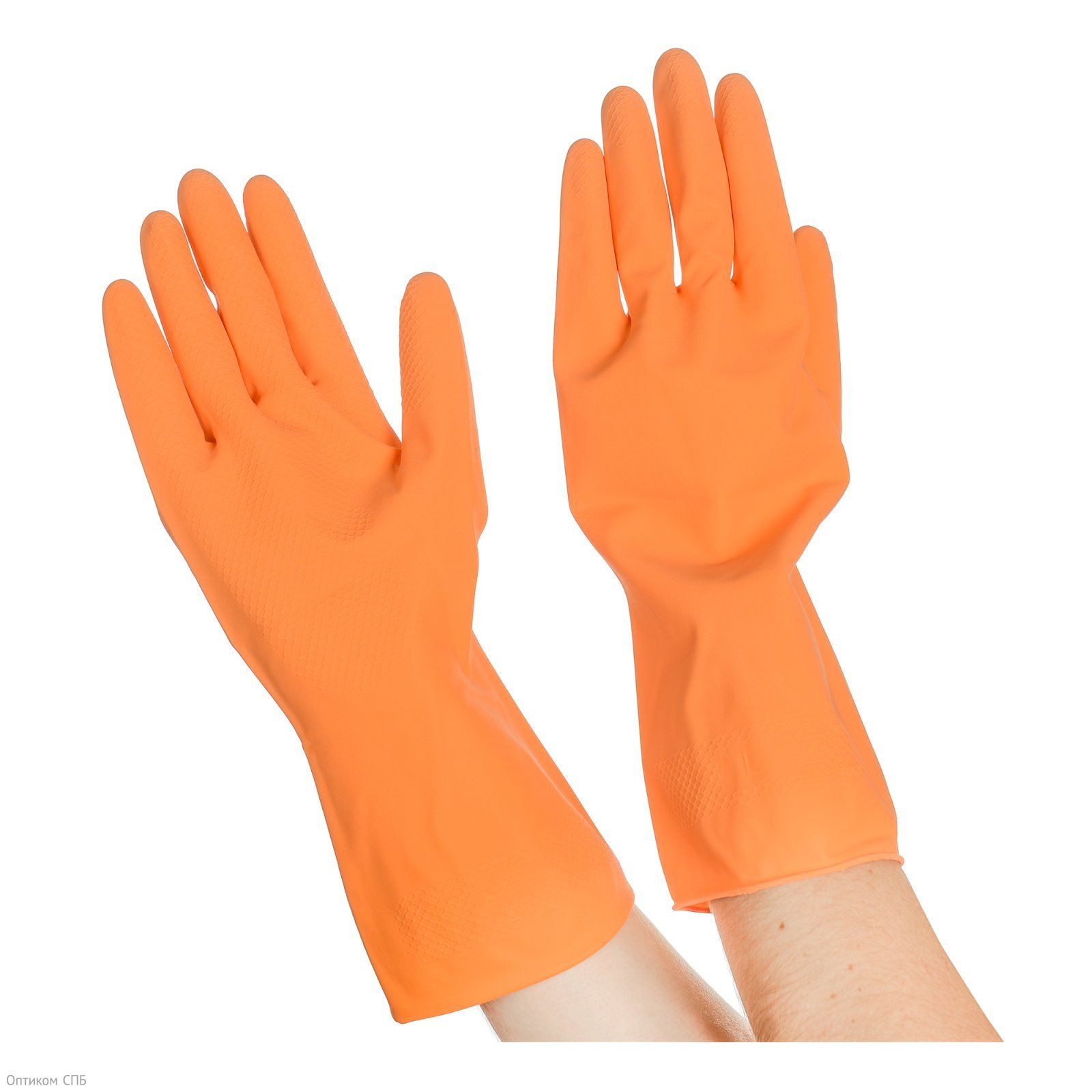 Перчатки резиновые хозяйственные Optilineприменяются для защиты рук во время уборки, стирки, мытья посуды, садовых и ремонтных рабор. Надежно защищают руки от воздействия влаги, грязи, механических повреждений. Внутреннее напыление из хлопка обеспечивает комфорт при использовании, позволяет легко снимать и надевать перчатки. Имеют противоскользящий текстурированный рисунок на ладони и пальцах для надежного захвата предметов. Размер L. Поставляются в полиэтиленовой упаковке.