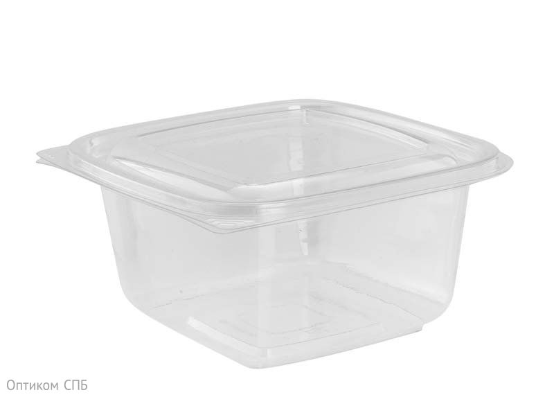 Одноразовый квадратный контейнер с неразъёмной крышкой изготовлен из прозрачного ПЭТ-пластика, предназначен для упаковки пищевых продуктов и готовых порционных блюд. Соответствует санитарным нормам. Устойчив к воздействию жиров и кислот, не деформируется в условиях низких температур, пригоден для хранения в холодильных камерах. Прозрачный корпус имеет гладкую поверхность. Удобен для нанесения этикеток и маркировки. Позволяет идентифицировать содержимое без вскрытия упаковки. Откидная крышка оснащена гибким контурным замком, надёжно фиксируется, предотвращая случайное открывание. Защищает продукты от высыхания, загрязнений и повреждений. Контейнер подходит для применения в заведениях фастфуда, кафе, кулинариях, кондитерских, службах доставки и кейтеринге. Объём 500 мл, размер 137×137×68 мм. В упаковке 300 штук.