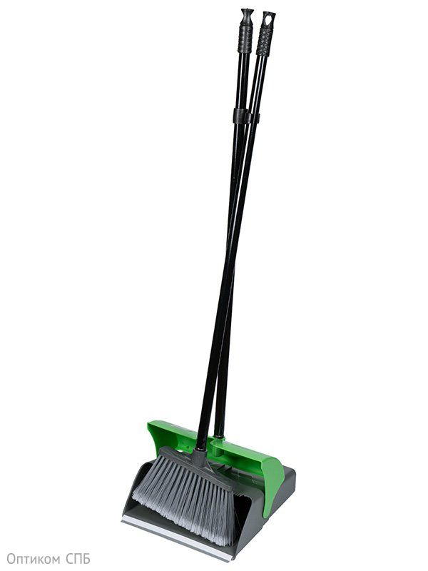 Комплект для сухой уборки пола включает в себя совок для мусора и щётка, изготовлен из прочного пластика. Совок оснащен крышкой, которая открывается при установке совка на пол для заметания мусора. Край совка плотно прилегает к полу, не давая мусору рассыпаться при заметании. Удлиненные ручки позволяют без нагибания производить уборку мусора щёткой в совок.